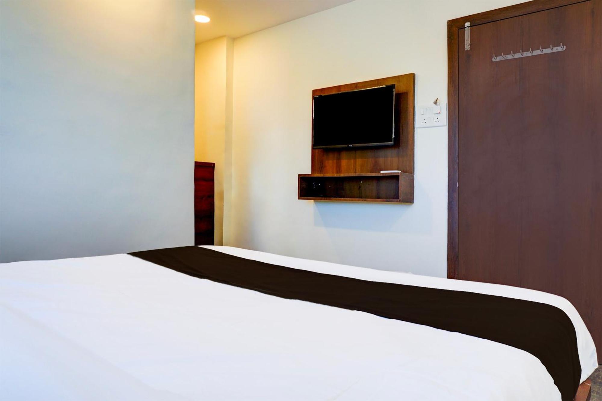 Hotel O Fortune Inn Alandi Экстерьер фото